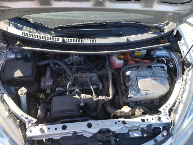 Photo 11 from auction – 2015 TOYOTA PRIUS C with VIN JTDKDTB34F1108386