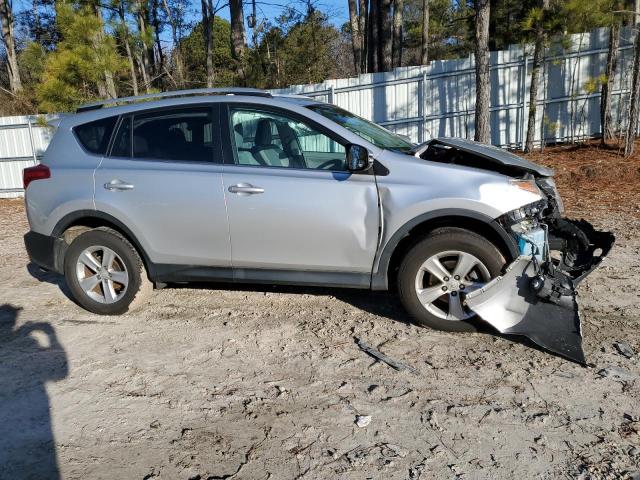 Photo 4 from auction – 2013 TOYOTA RAV4 XLE with VIN 2T3RFREV7DW086018