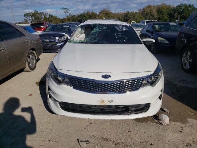 Photo 5 from auction – 2017 KIA OPTIMA EX with VIN 5XXGU4L35HG145223