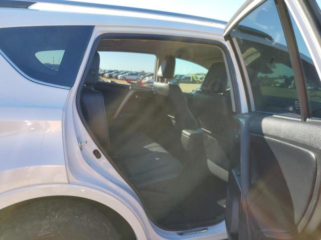 Photo 11 from auction – 2018 TOYOTA RAV4 LIMIT with VIN 2T3YFREV5JW429772