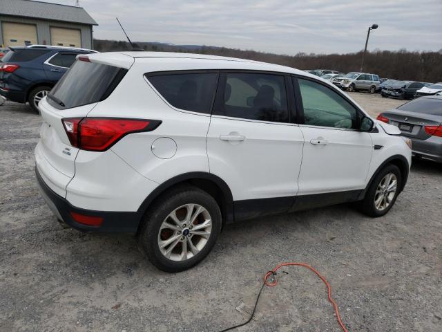 Photo 3 from auction – 2019 FORD ESCAPE SE with VIN 1FMCU9GD1KUB43125