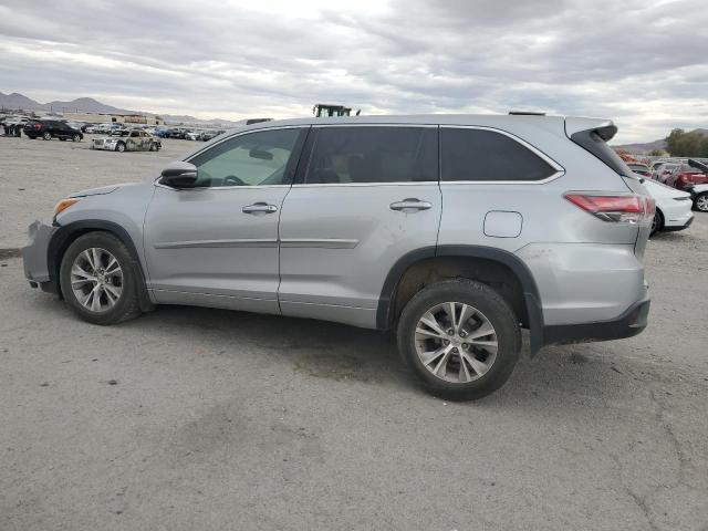 Photo 2 from auction – 2015 TOYOTA HIGHLANDER with VIN 5TDBKRFH2FS144983