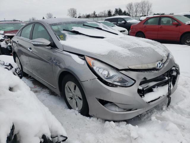 Photo 4 from auction – 2013 HYUNDAI SONATA HYB with VIN KMHEC4A4XDA066458
