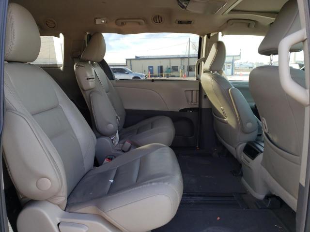 Photo 11 from auction – 2017 TOYOTA SIENNA XLE with VIN 5TDYZ3DC8HS832208