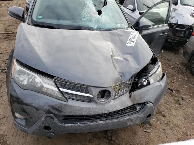 Photo 12 from auction – 2015 TOYOTA RAV4 XLE with VIN JTMRFREV8FD119236