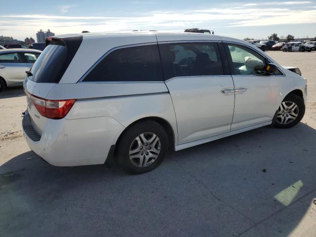Photo 3 from auction – 2013 HONDA ODYSSEY TO with VIN 5FNRL5H90DB021386