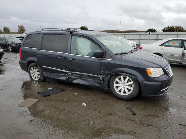 Photo 4 from auction – 2013 CHRYSLER TOWN & COU with VIN 2C4RC1BG2DR684124