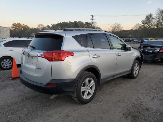 Photo 3 from auction – 2013 TOYOTA RAV4 XLE with VIN JTMRFREV7D5013822
