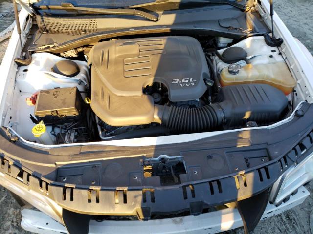 Photo 11 from auction – 2013 CHRYSLER 300 with VIN 2C3CCAAG4DH556498