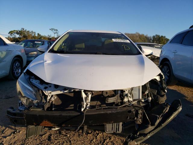 صورة رقم 5 من المزاد - 2017 TOYOTA COROLLA L مع VIN 5YFBURHEXHP671260