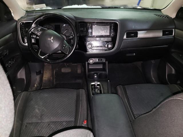 Photo 8 from auction – 2016 MITSUBISHI OUTLANDER with VIN JA4AZ3A38GZ007346