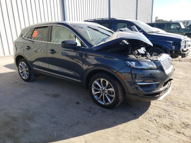 Photo 4 from auction – 2019 LINCOLN MKC SELECT with VIN 5LMCJ2C94KUL16599