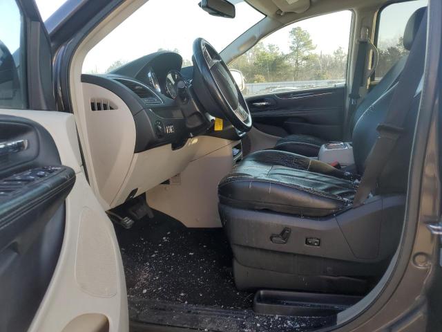 Photo 7 from auction – 2015 CHRYSLER TOWN & COU with VIN 2C4RC1AG2FR742804