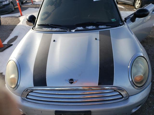 Photo 11 from auction – 2009 MINI COOPER with VIN WMWMF33599TU71694