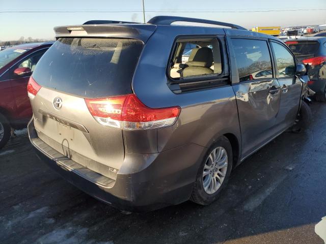 Photo 3 from auction – 2011 TOYOTA SIENNA XLE with VIN 5TDYK3DC8BS107574