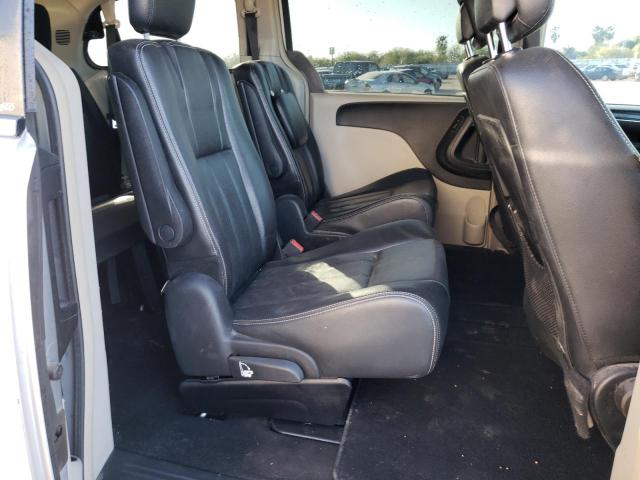 Photo 11 from auction – 2012 CHRYSLER TOWN & COU with VIN 2C4RC1BG8CR326038