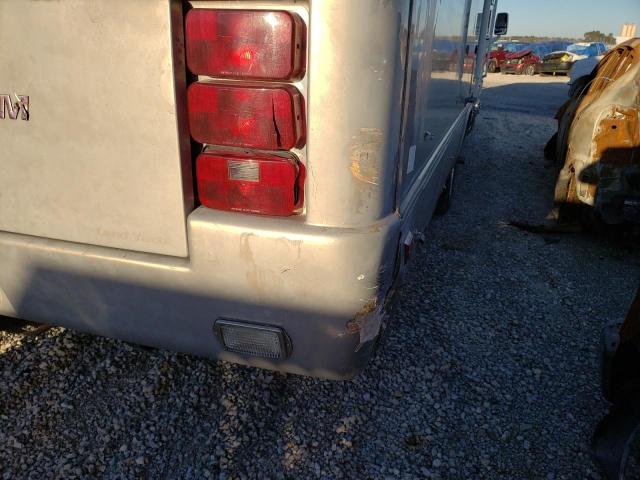 Photo 9 from auction – 2002 AIRS AIRSTREAM with VIN 5B4LP57GX13335474