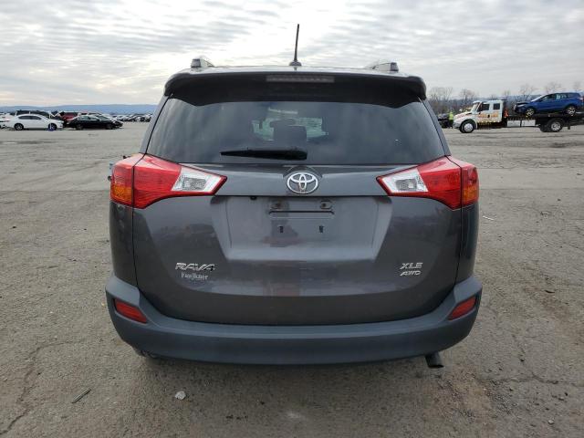 Photo 6 from auction – 2015 TOYOTA RAV4 XLE with VIN 2T3RFREV9FW233085