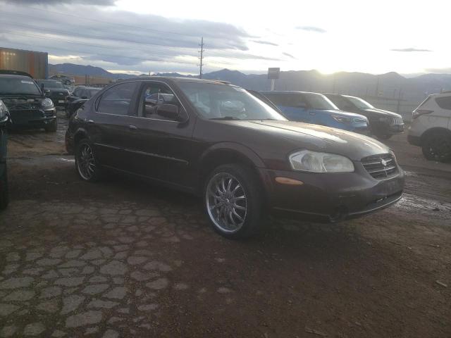 Photo 4 from auction – 2000 NISSAN UK with VIN JN1CA31D3YT718362