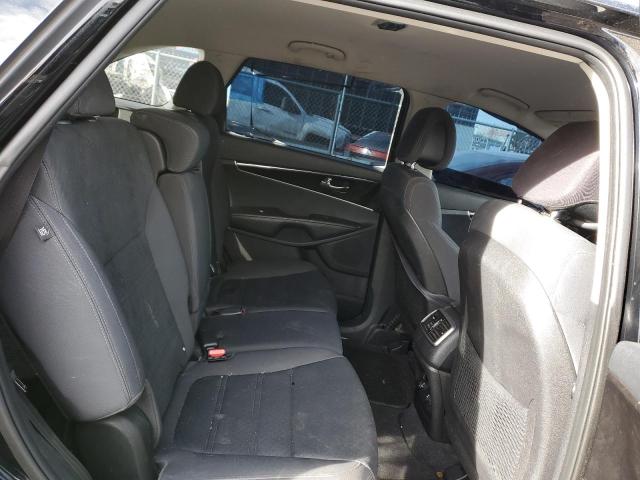 Photo 11 from auction – 2016 KIA SORENTO LX with VIN 5XYPGDA56GG082395