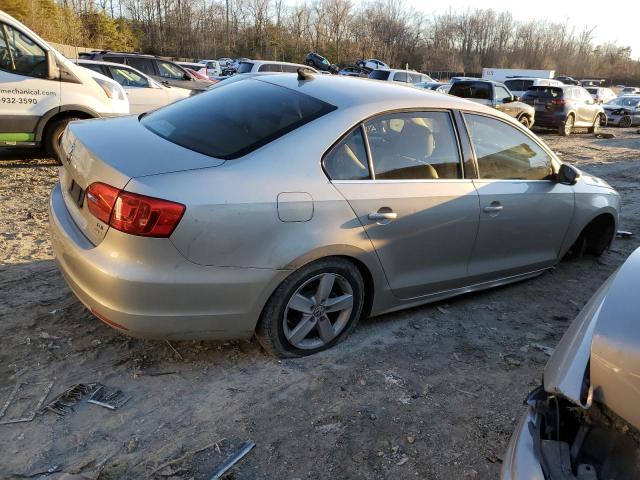 Photo 3 from auction – 2014 VOLKSWAGEN JETTA TDI with VIN 3VWLL7AJ5EM230185