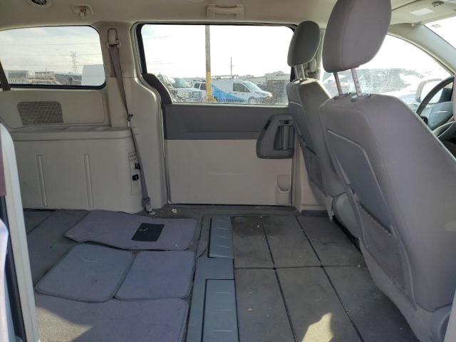 Photo 11 from auction – 2010 CHRYSLER TOWN & COU with VIN 2A4RR5D11AR253729