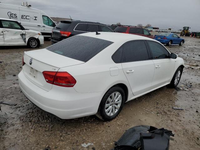 Photo 3 from auction – 2015 VOLKSWAGEN PASSAT S with VIN 1VWAS7A33FC015418