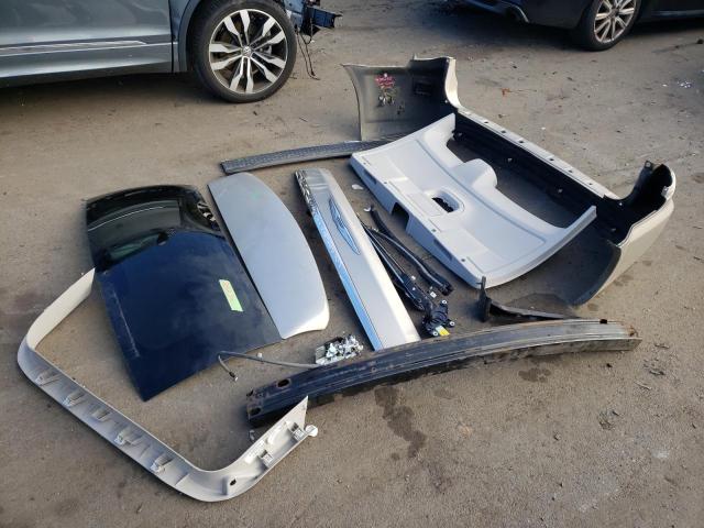 Photo 13 from auction – 2013 CHRYSLER TOWN & COU with VIN 2C4RC1CG7DR570702