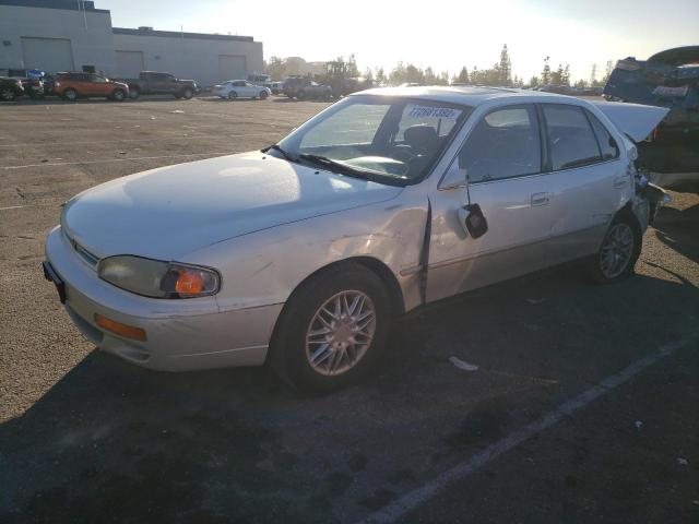 TOYOTA CAMRY LE 1996 with VIN JT2BF12K2T0138132 - Photo from auction