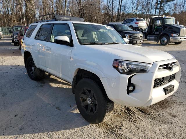 Photo 4 from auction – 2022 TOYOTA 4RUNNER TR with VIN JTETU5JR2N6057635