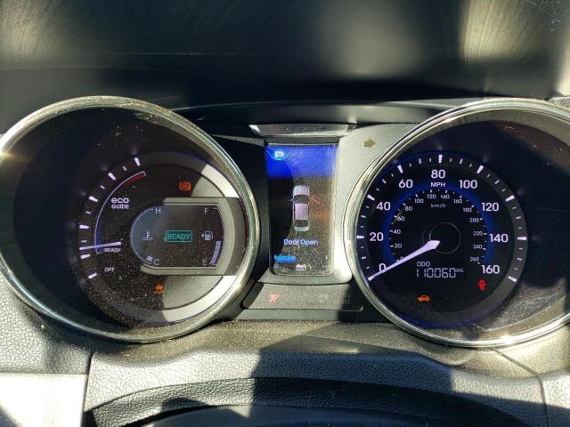 Photo 9 from auction – 2011 HYUNDAI SONATA HYB with VIN KMHEC4A47BA012063