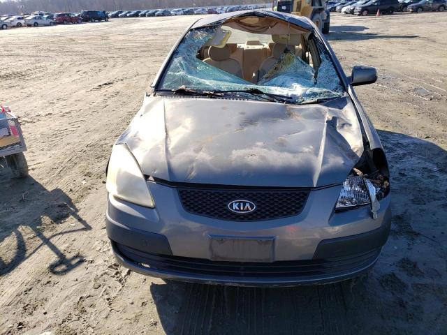 Photo 11 from auction – 2006 KIA RIO with VIN KNADE123366108521