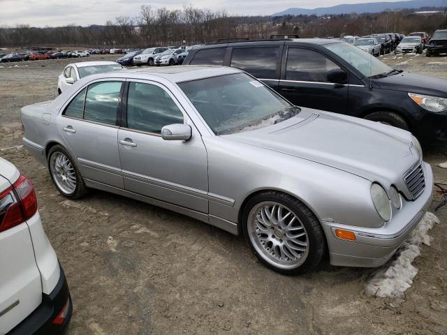 Photo 4 from auction – 2002 MERCEDES-BENZ E 320 with VIN WDBJF65J72B439452