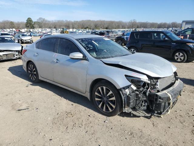 Photo 4 from auction – 2017 NISSAN ALTIMA 2.5 with VIN 1N4AL3APXHC130182