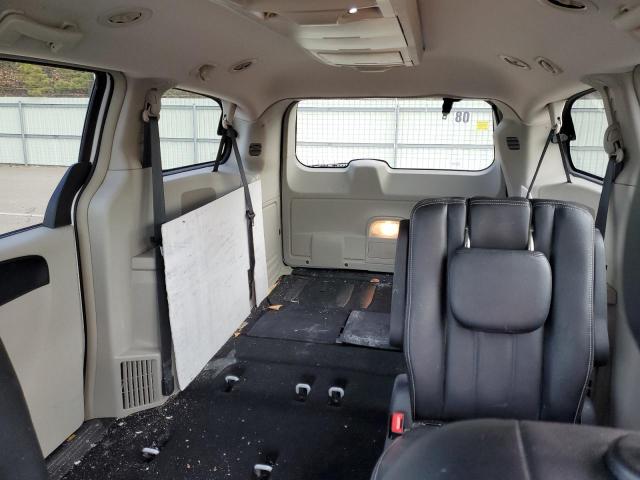 Photo 10 from auction – 2016 CHRYSLER TOWN & COU with VIN 2C4RC1BG7GR268218
