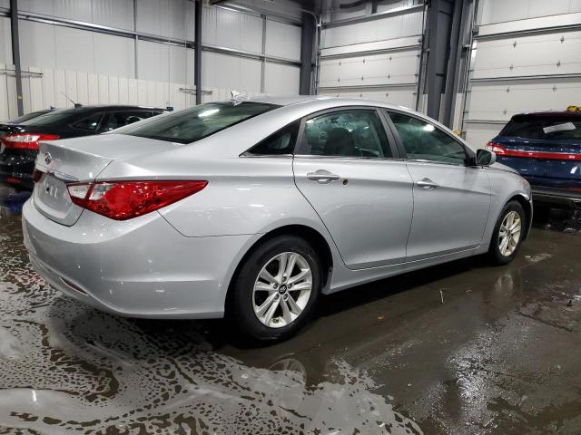 Photo 3 from auction – 2013 HYUNDAI SONATA GLS with VIN 5NPEB4AC5DH702923
