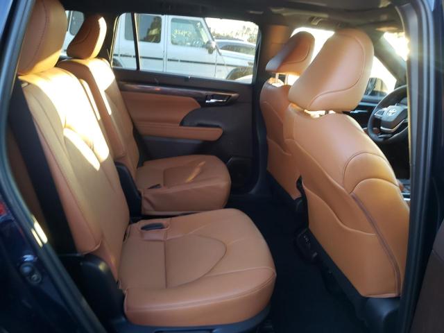 Photo 11 from auction – 2022 TOYOTA HIGHLANDER with VIN 5TDFZRAH6NS142883