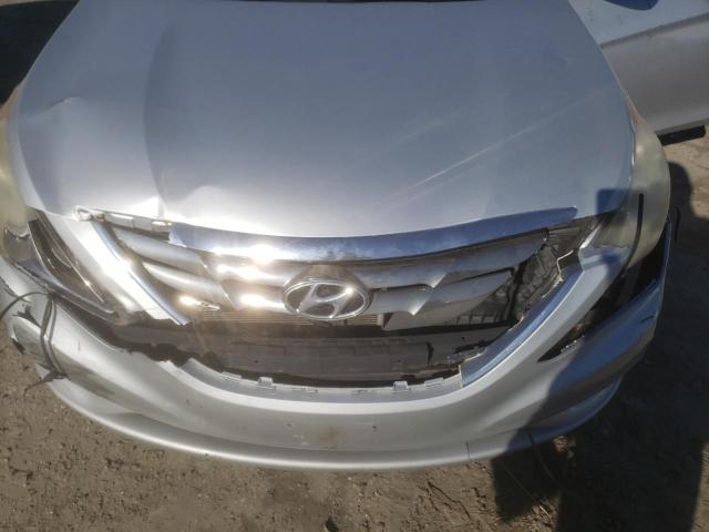 Photo 11 from auction – 2011 HYUNDAI SONATA SE with VIN 5NPEC4AB2BH182200