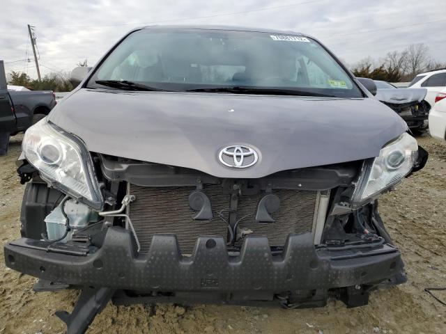 Photo 5 from auction – 2016 TOYOTA SIENNA LE with VIN 5TDKK3DC9GS726844