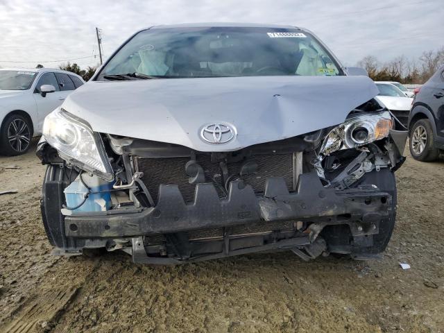 Photo 5 from auction – 2016 TOYOTA SIENNA LE with VIN 5TDKK3DC6GS765326