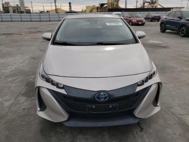 Photo 5 from auction – 2020 TOYOTA PRIUS PRIM with VIN JTDKARFP0L3132581