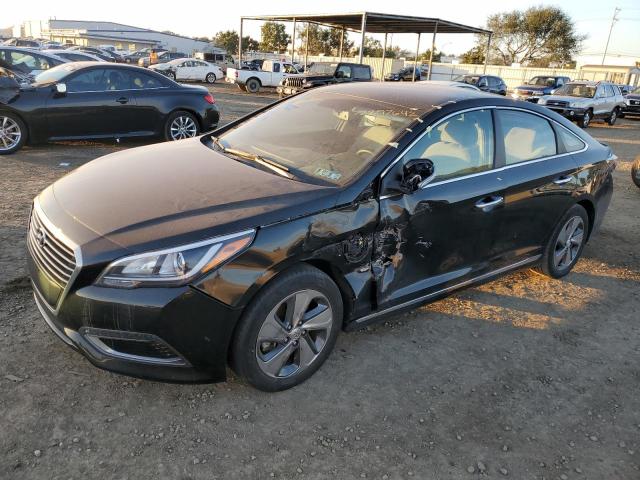 HYUNDAI SONATA PLU 2017 with VIN KMHE14L28HA068233 - Photo from auction