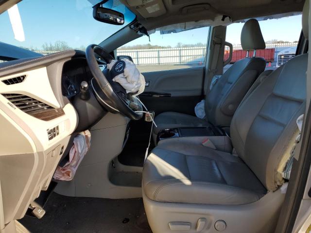 Photo 7 from auction – 2016 TOYOTA SIENNA XLE with VIN 5TDYK3DC0GS720148