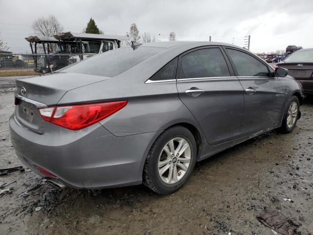 Photo 3 from auction – 2012 HYUNDAI SONATA SE with VIN 5NPEC4AC2CH365655