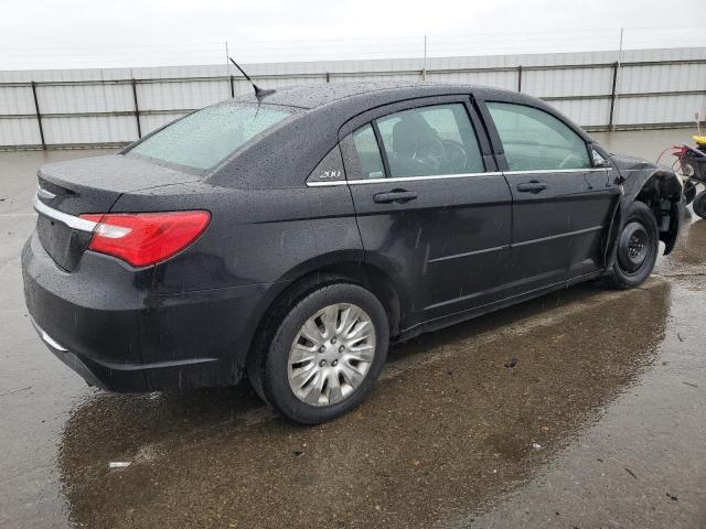 Photo 3 from auction – 2012 CHRYSLER 200 LX with VIN 1C3CCBAB2CN202074