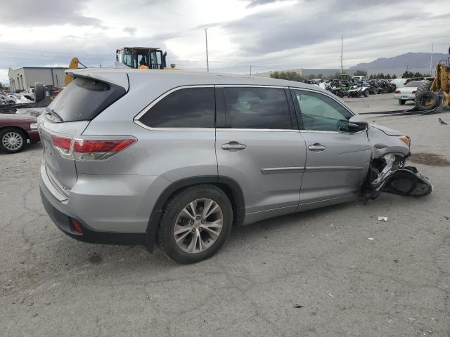 Photo 3 from auction – 2015 TOYOTA HIGHLANDER with VIN 5TDBKRFH2FS144983