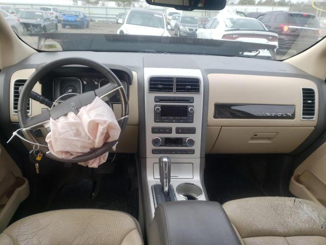 Photo 8 from auction – 2009 LINCOLN MKX with VIN 2LMDU88C69BJ04118