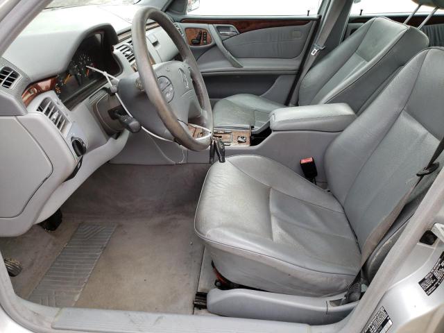 Photo 7 from auction – 2002 MERCEDES-BENZ E 320 with VIN WDBJF65J72B439452