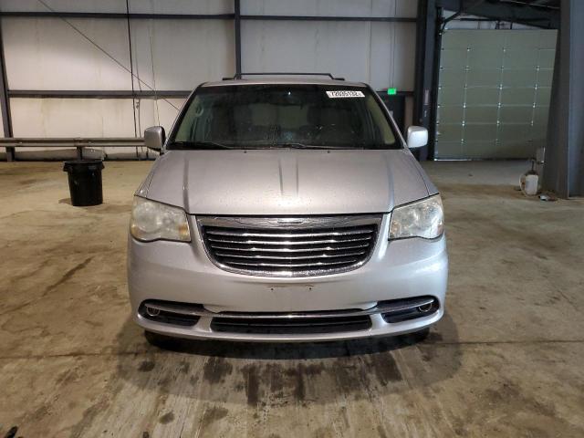 Photo 5 from auction – 2012 CHRYSLER TOWN & COU with VIN 2C4RC1BG5CR223403