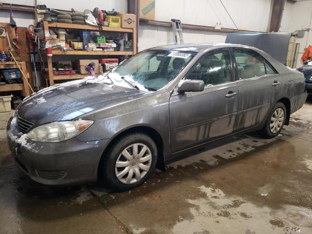 TOYOTA CAMRY LE 2005 with VIN 4T1BE32K05U570232 - Photo from auction
